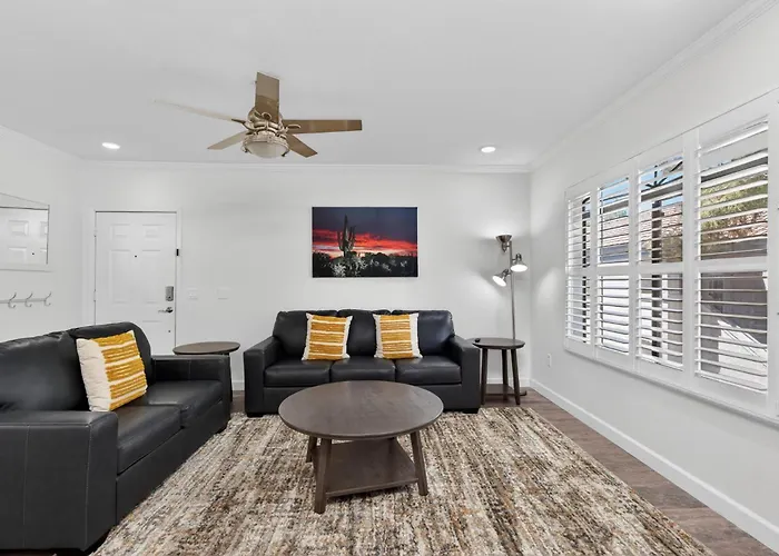 Apartment Spacious 2br 2ba Getaway For 6 *