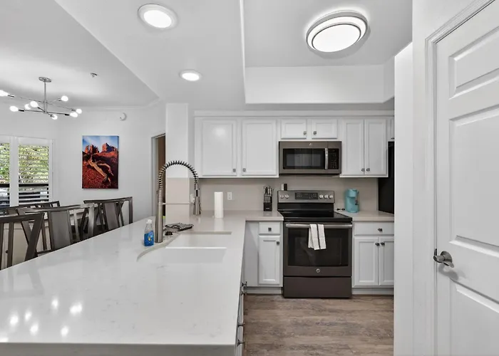 Spacious 2br 2ba Getaway For 6 Apartment Scottsdale
