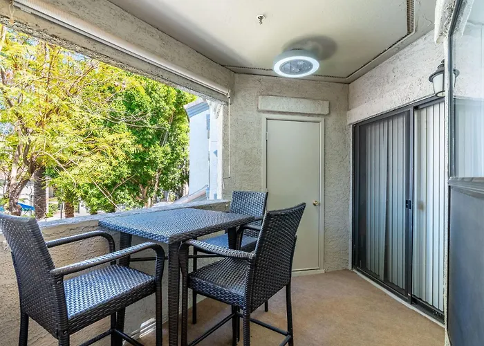 Spacious 2br 2ba Getaway For 6